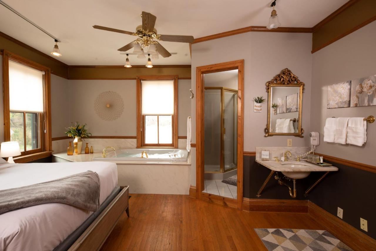 Riverboat Suites Galena Buitenkant foto