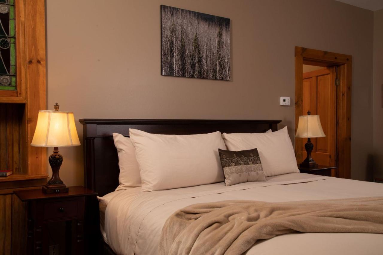 Riverboat Suites Galena Buitenkant foto