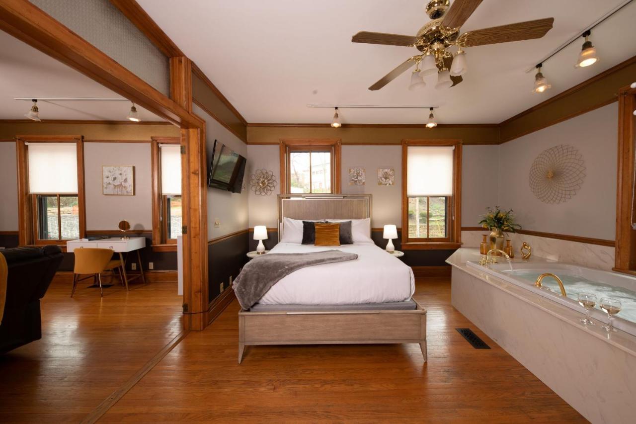 Riverboat Suites Galena Buitenkant foto