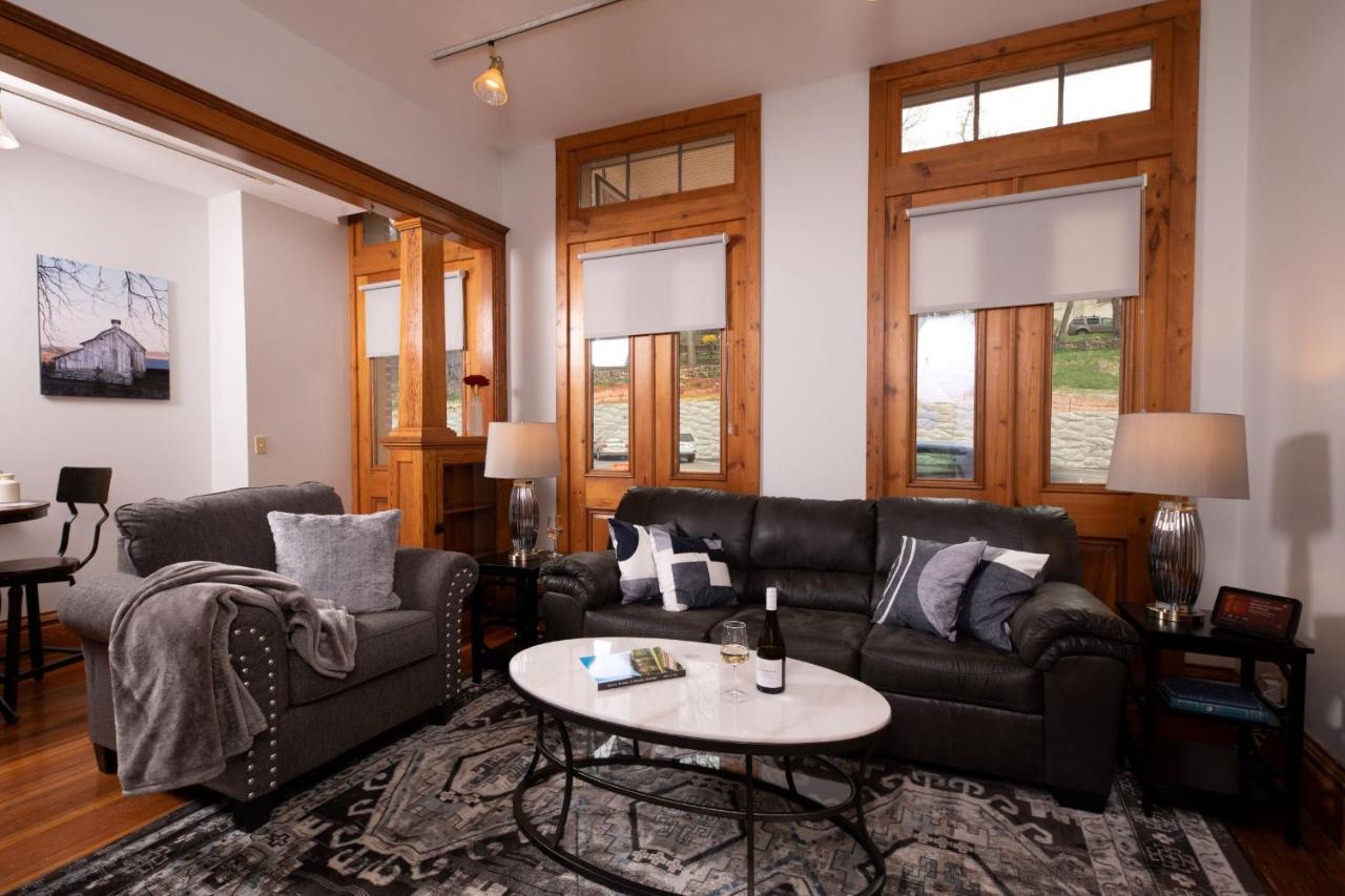 Riverboat Suites Galena Buitenkant foto