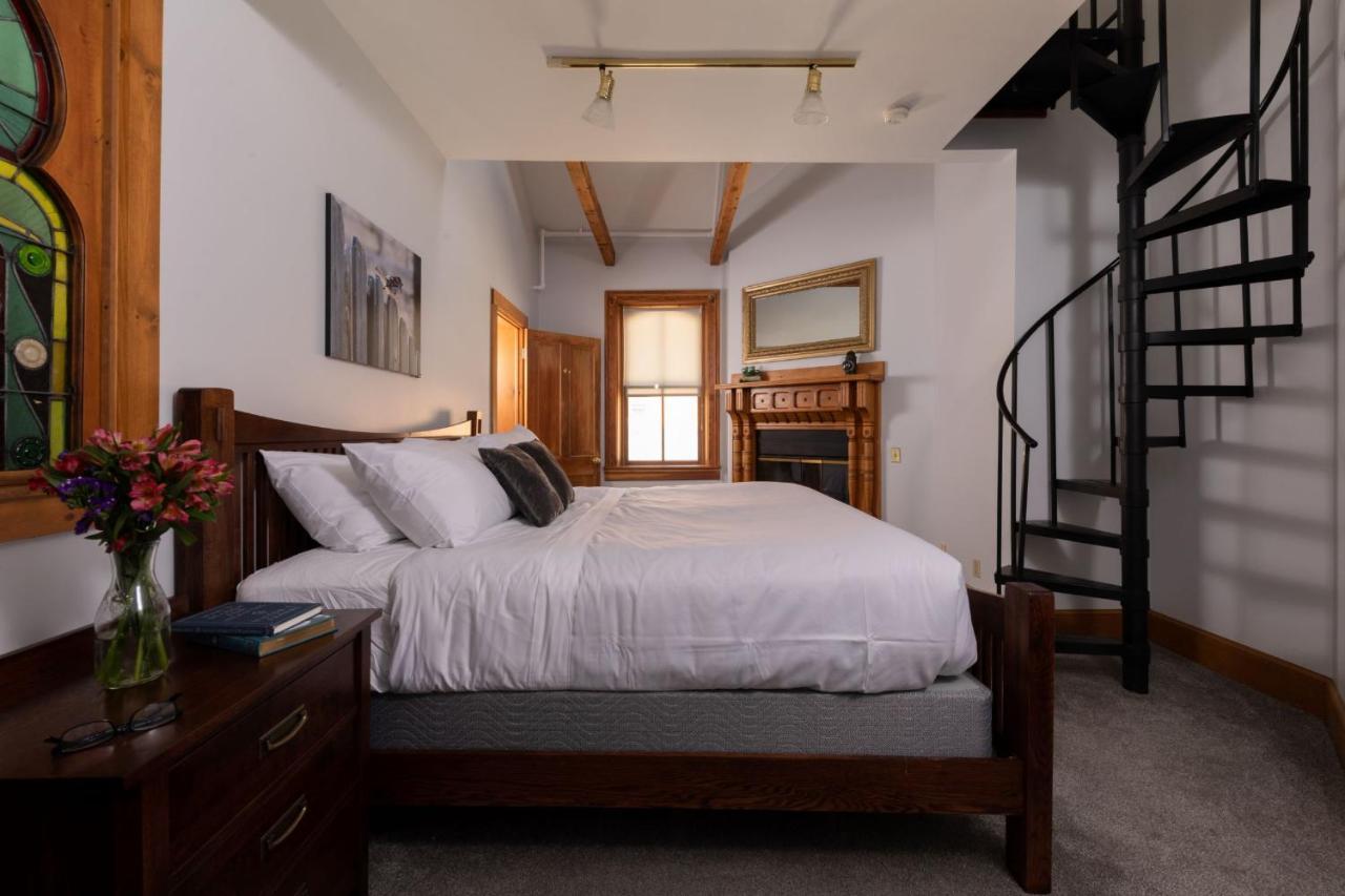 Riverboat Suites Galena Buitenkant foto
