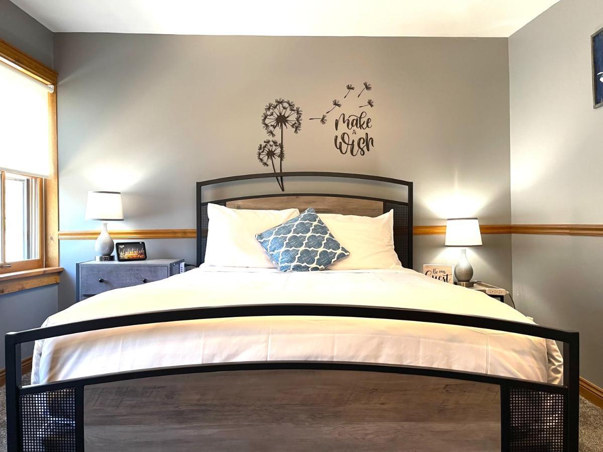 Riverboat Suites Galena Buitenkant foto