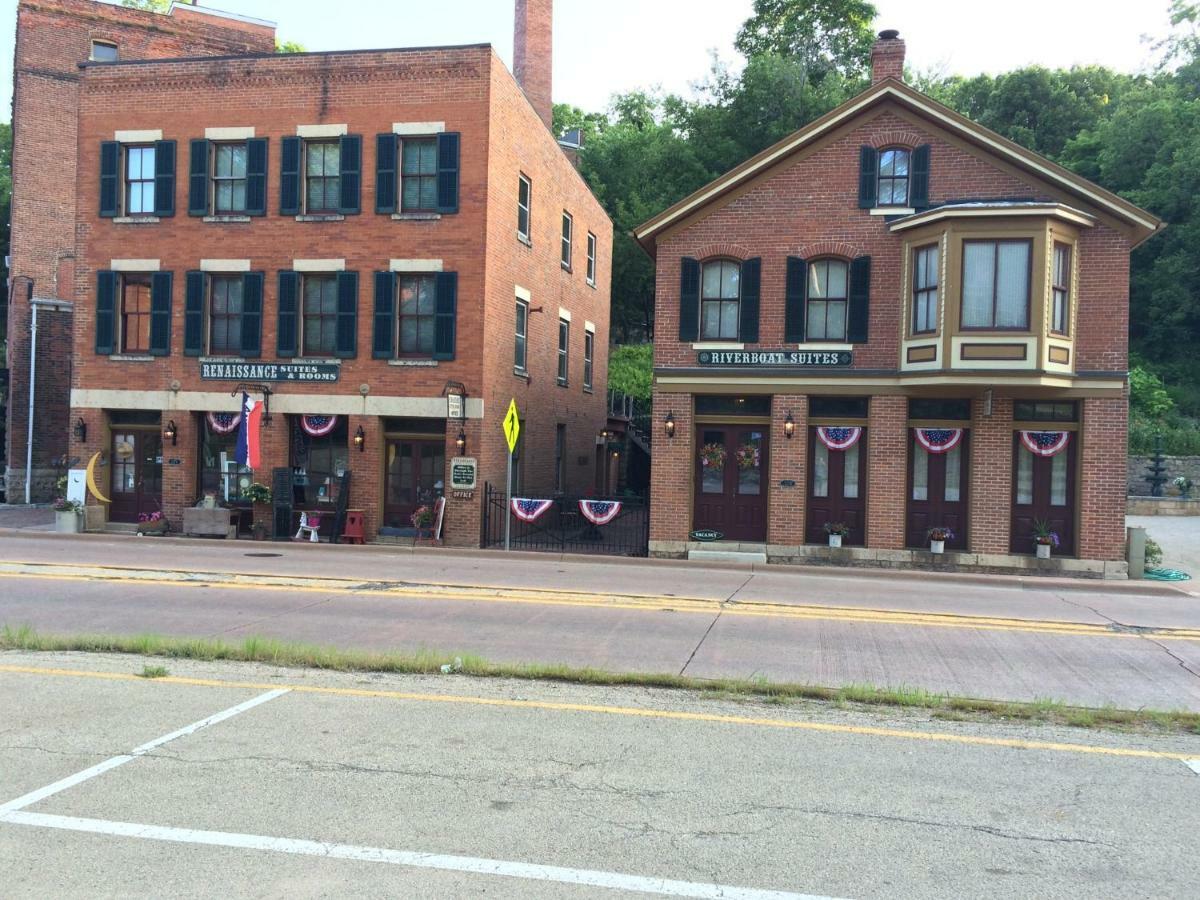 Riverboat Suites Galena Buitenkant foto